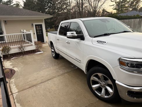 Used 2019 RAM 1500 Limited image 2