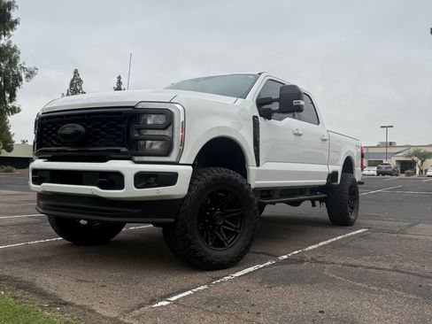 Used 2024 Ford F350 Lariat w/ Lariat Ultimate Package AWD/4WD image 9