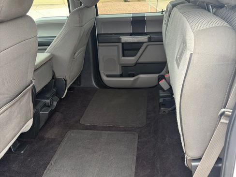 Used 2017 Ford F150 XLT AWD/4WD image 9