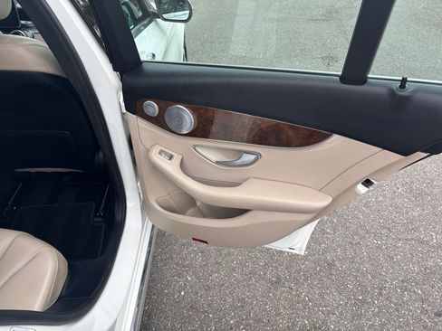 Used 2016 Mercedes-Benz C 300 Sedan image 21