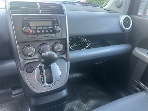 Used 2005 Honda Element EX image 10