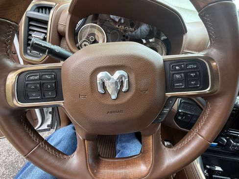 Used 2022 RAM 2500 Limited AWD/4WD image 14