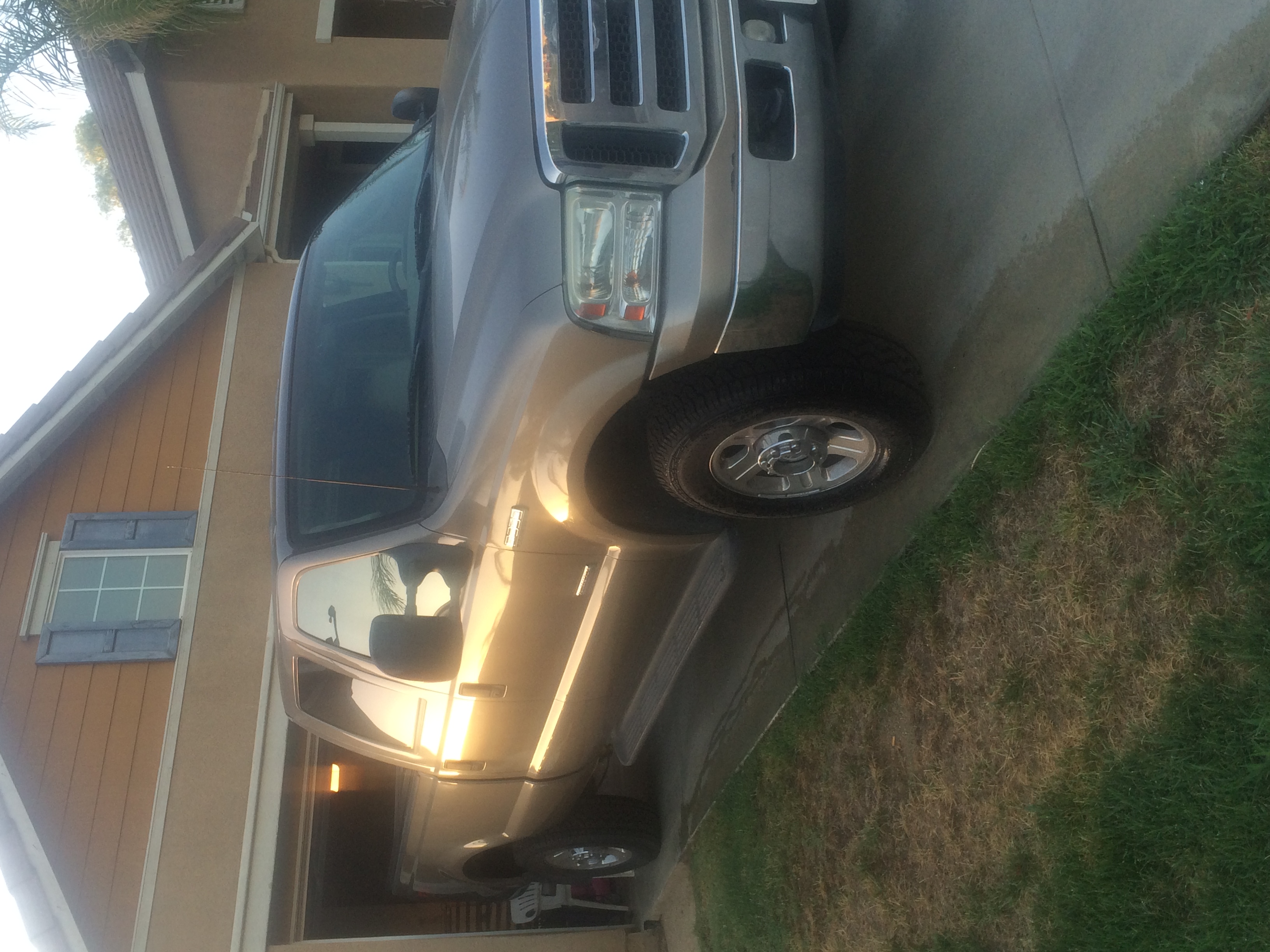 Used 2005 Ford F350 Lariat AWD/4WD image 9