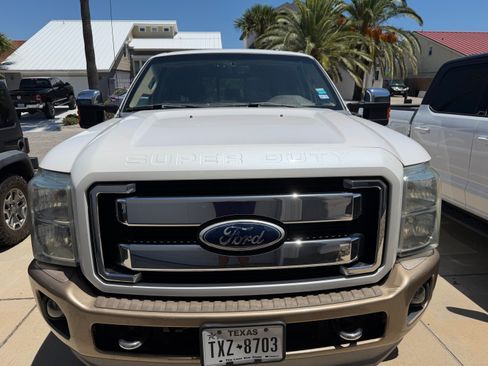 Used 2011 Ford F250 King Ranch w/ King Ranch w/Chrome Pkg AWD/4WD image 1
