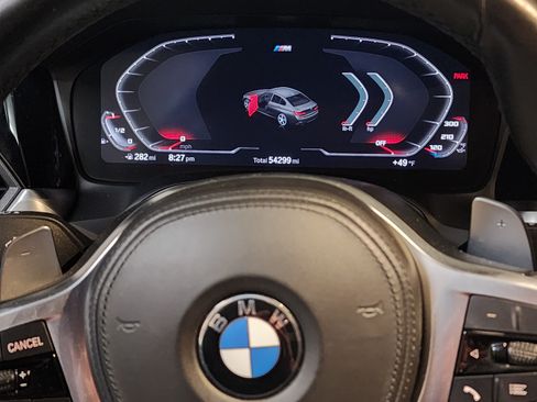 Used 2021 BMW 330i Sedan w/ M Sport Package RWD image 2