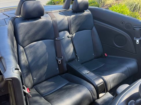 Used 2010 Lexus IS 350C image 4
