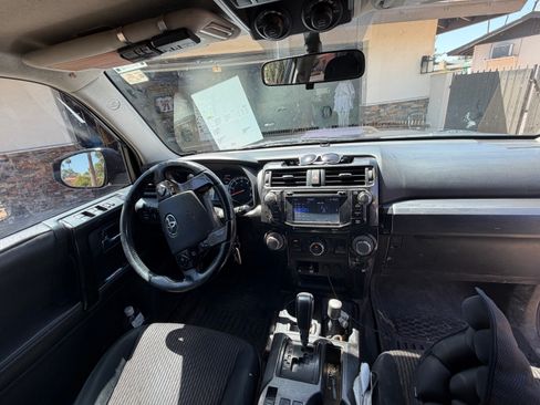Used 2014 Toyota 4Runner Trail AWD/4WD image 6