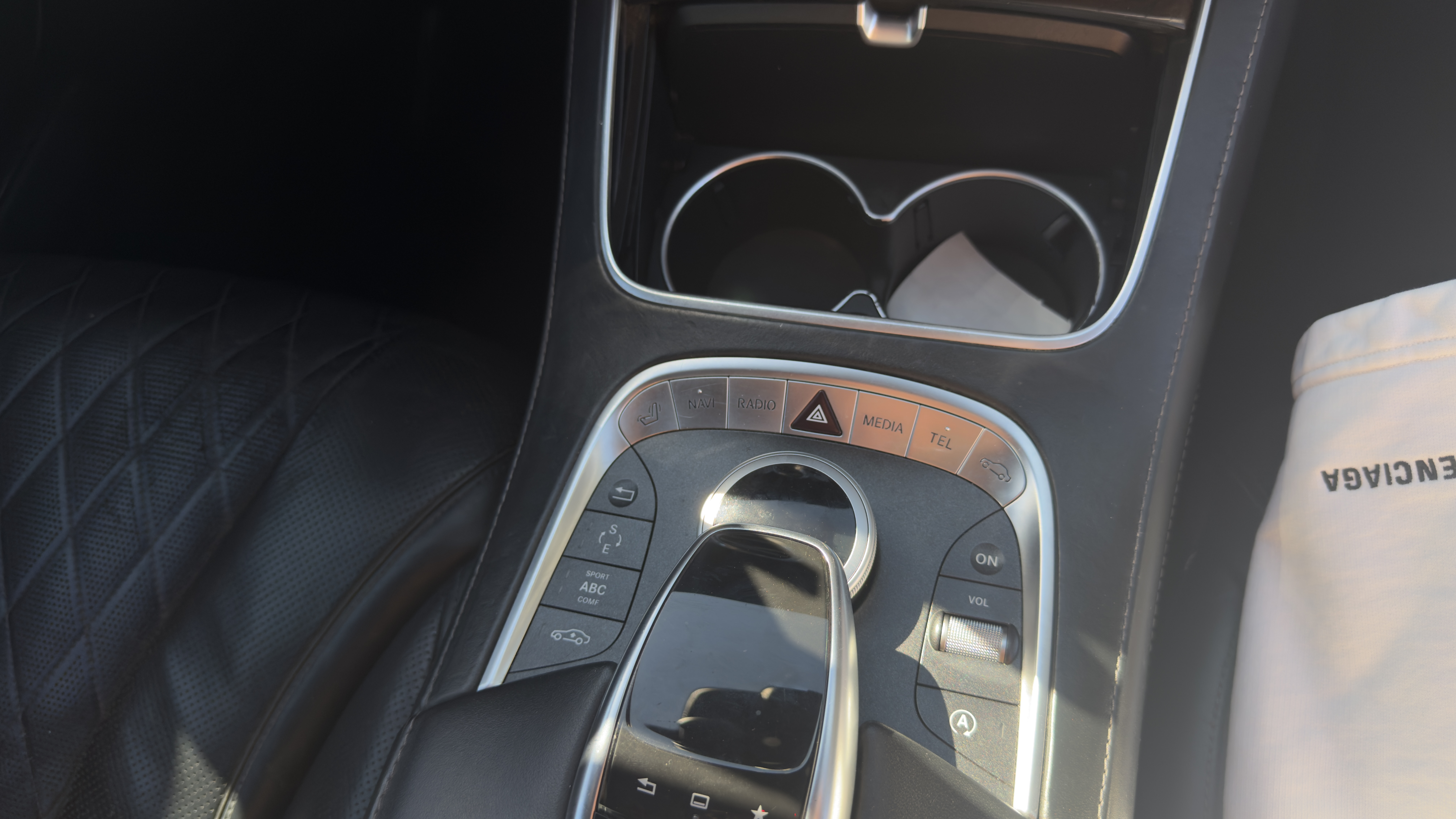 Used 2016 Mercedes-Benz Maybach S 600 image 25