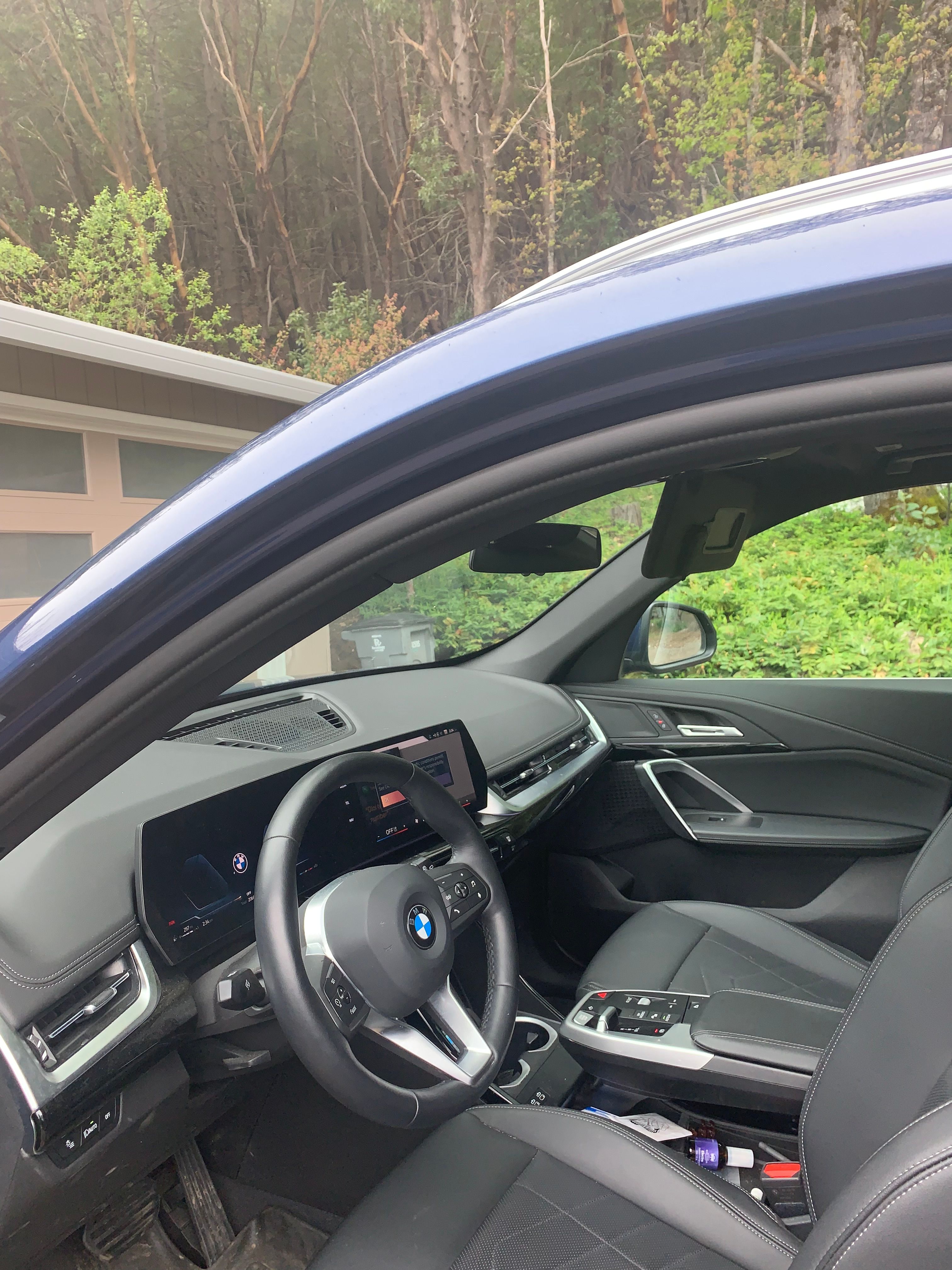 Used 2025 BMW X1 xDrive28i w/ Convenience Package AWD/4WD image 5