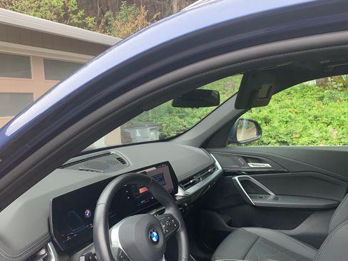 Used 2025 BMW X1 xDrive28i w/ Convenience Package image 5