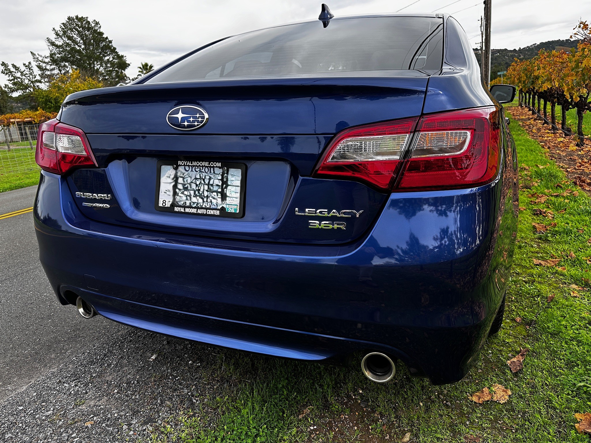 Used 2016 Subaru Legacy 3.6R Limited AWD/4WD image 6