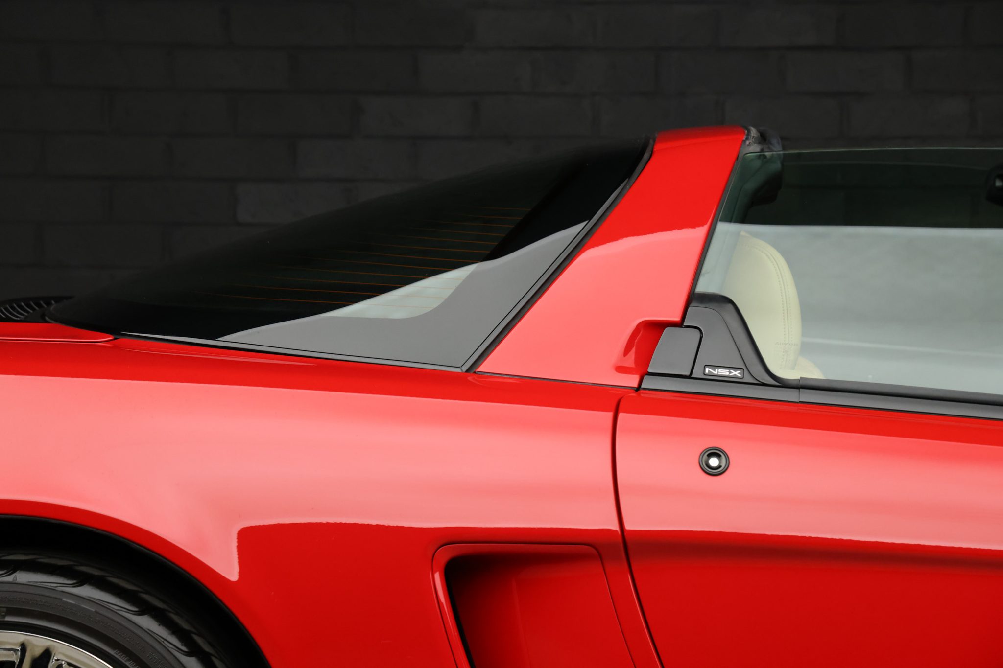 Used 2002 Acura NSX T RWD image 11