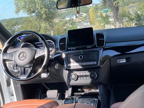 Used 2017 Mercedes-Benz GLS 550 4MATIC image 18