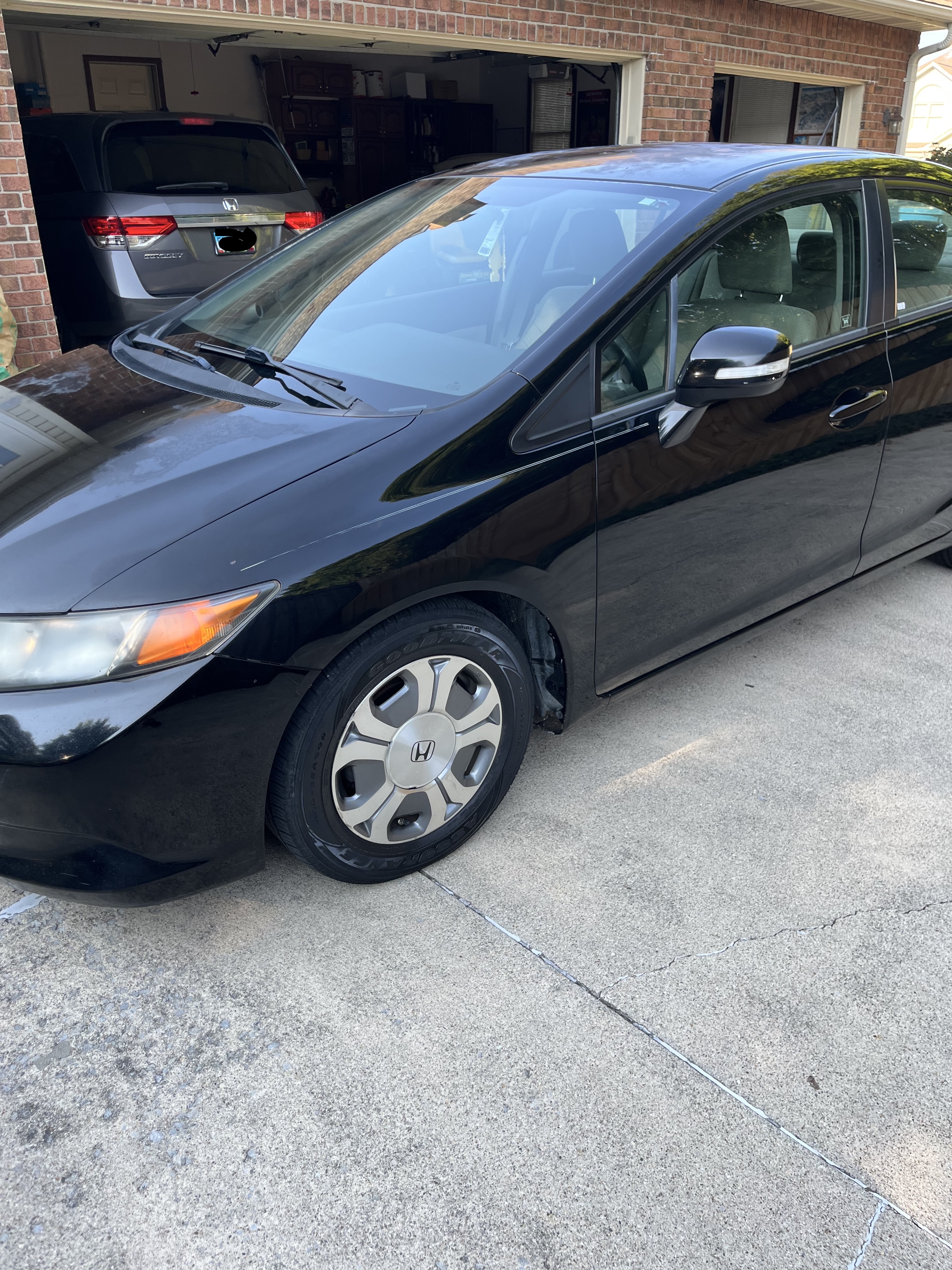 Used 2012 Honda Civic Hybrid Sedan image 4
