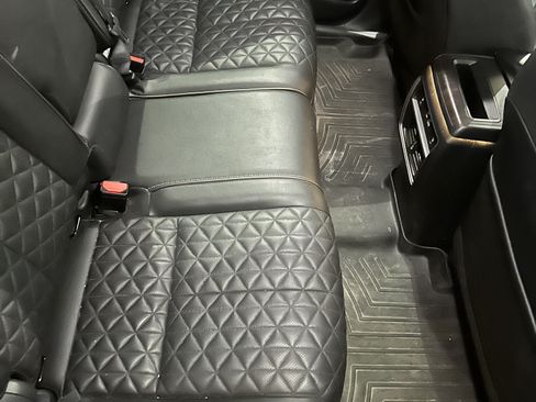 Used 2019 Nissan Murano Platinum image 10