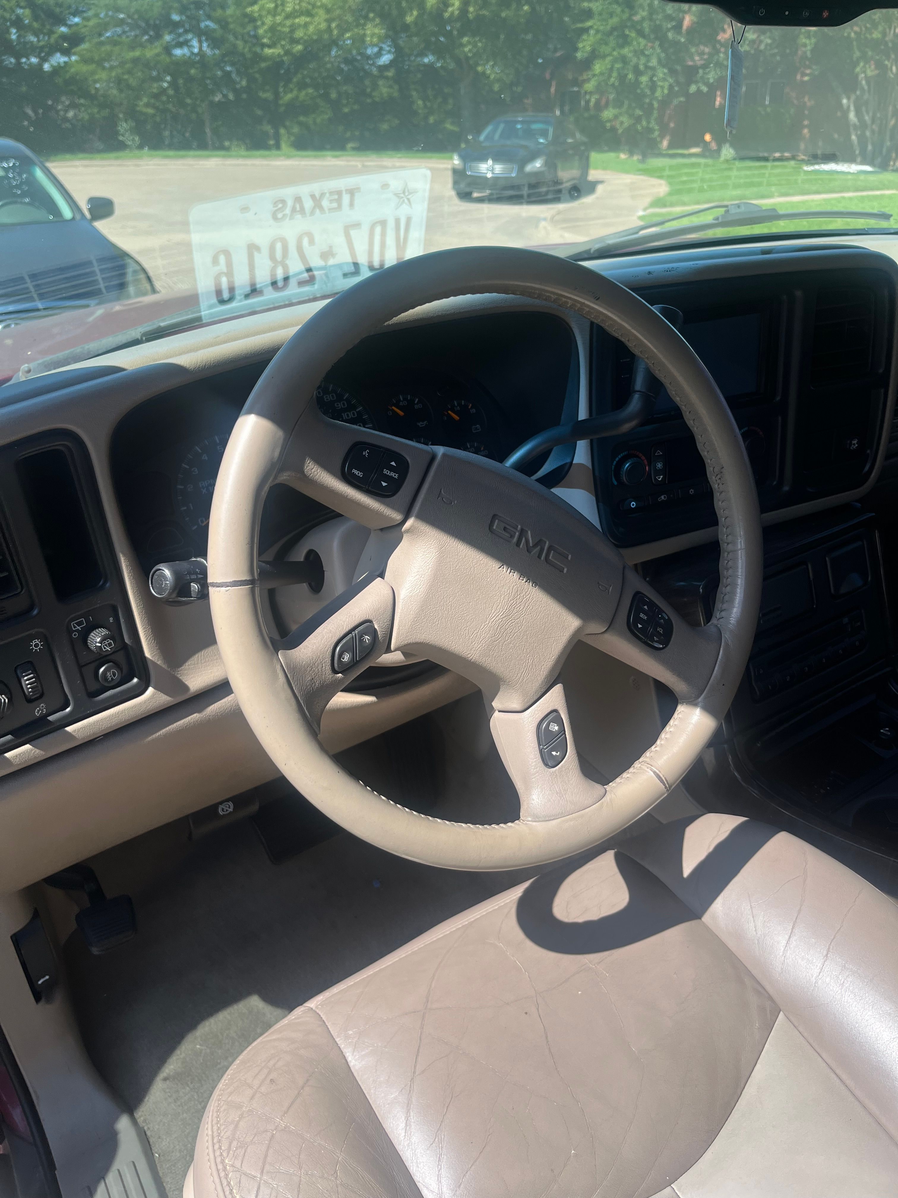 Used 2004 GMC Yukon Denali AWD/4WD image 15