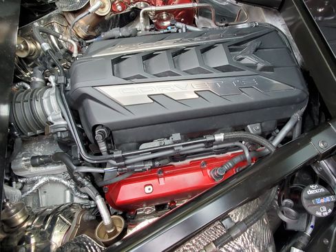Used 2020 Chevrolet Corvette Stingray Preferred Cpe w/ 2LT Preferred Equipment Group RWD image 26