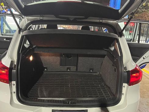 Used 2016 Volkswagen Tiguan R-Line image 15