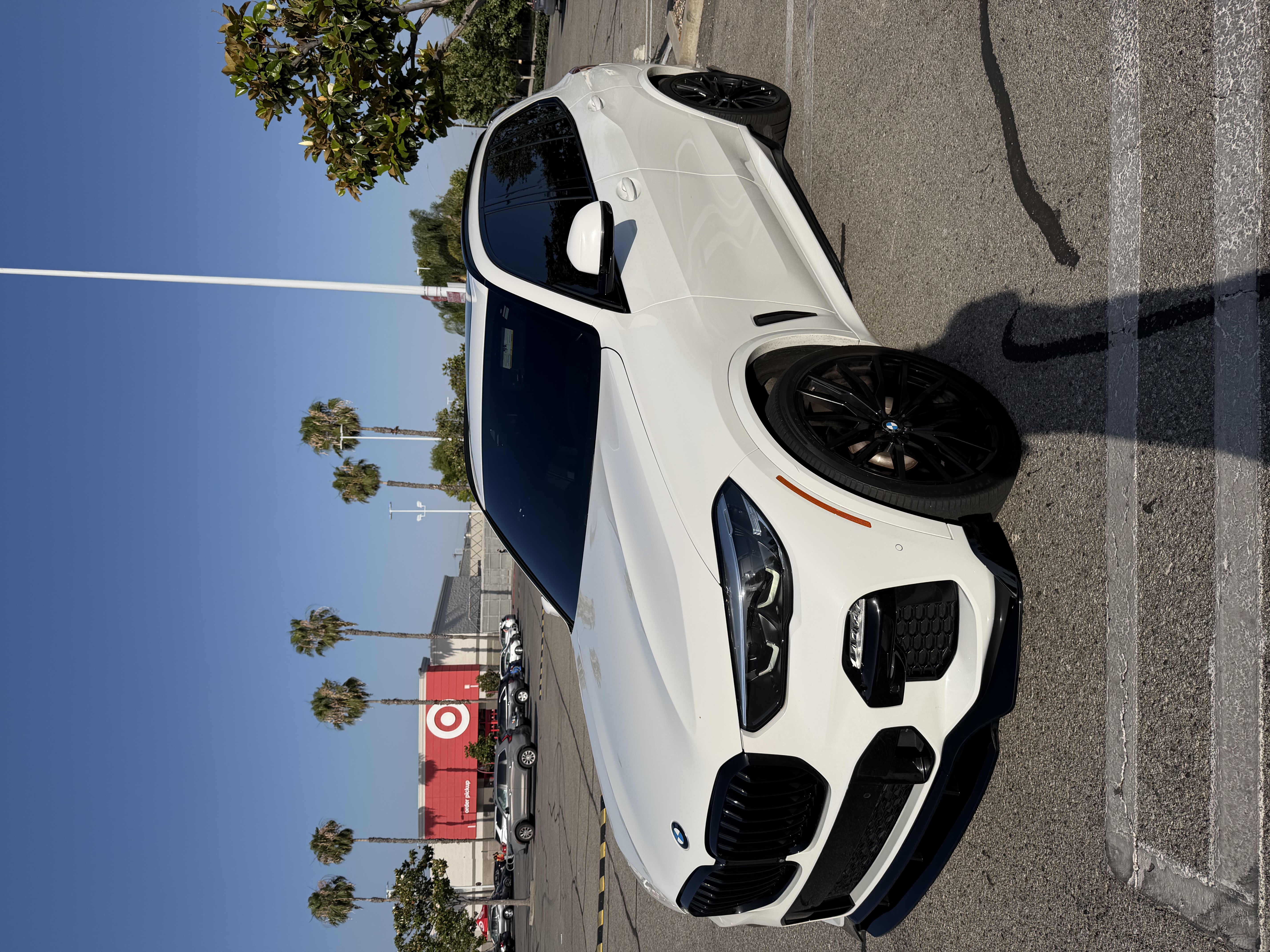 Used 2021 BMW X5 sDrive40i w/ M Sport Package RWD image 4