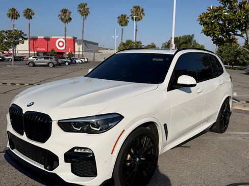 Used 2021 BMW X5 sDrive40i w/ M Sport Package RWD image 4