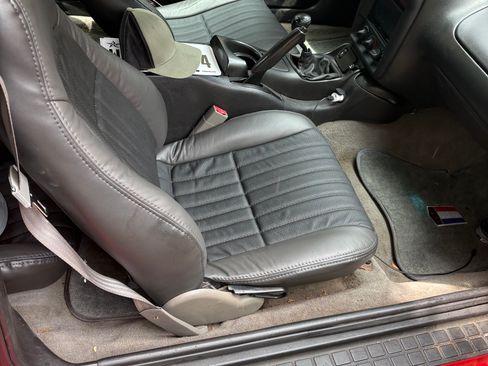 Used 2000 Chevrolet Camaro Z28 w/ SS Performance/Appearance Pkg RWD image 10