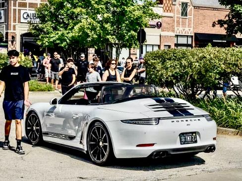 Used 2014 Porsche 911 Carrera 4 AWD/4WD image 2