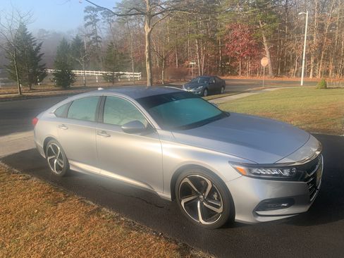 Used 2020 Honda Accord Sport image 1