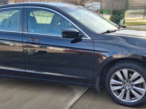 Used 2012 Honda Accord EX image 1