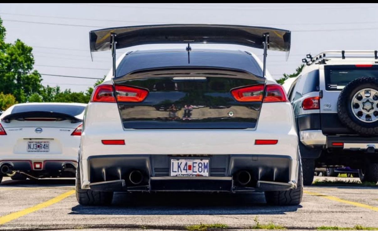 Used 2012 Mitsubishi Lancer Evolution GSR AWD/4WD image 2
