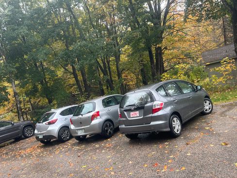 Used 2011 Honda Fit image 2