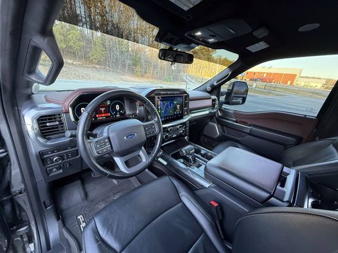 Used 2022 Ford F150 Lariat w/ Equipment Group 502A High image 8