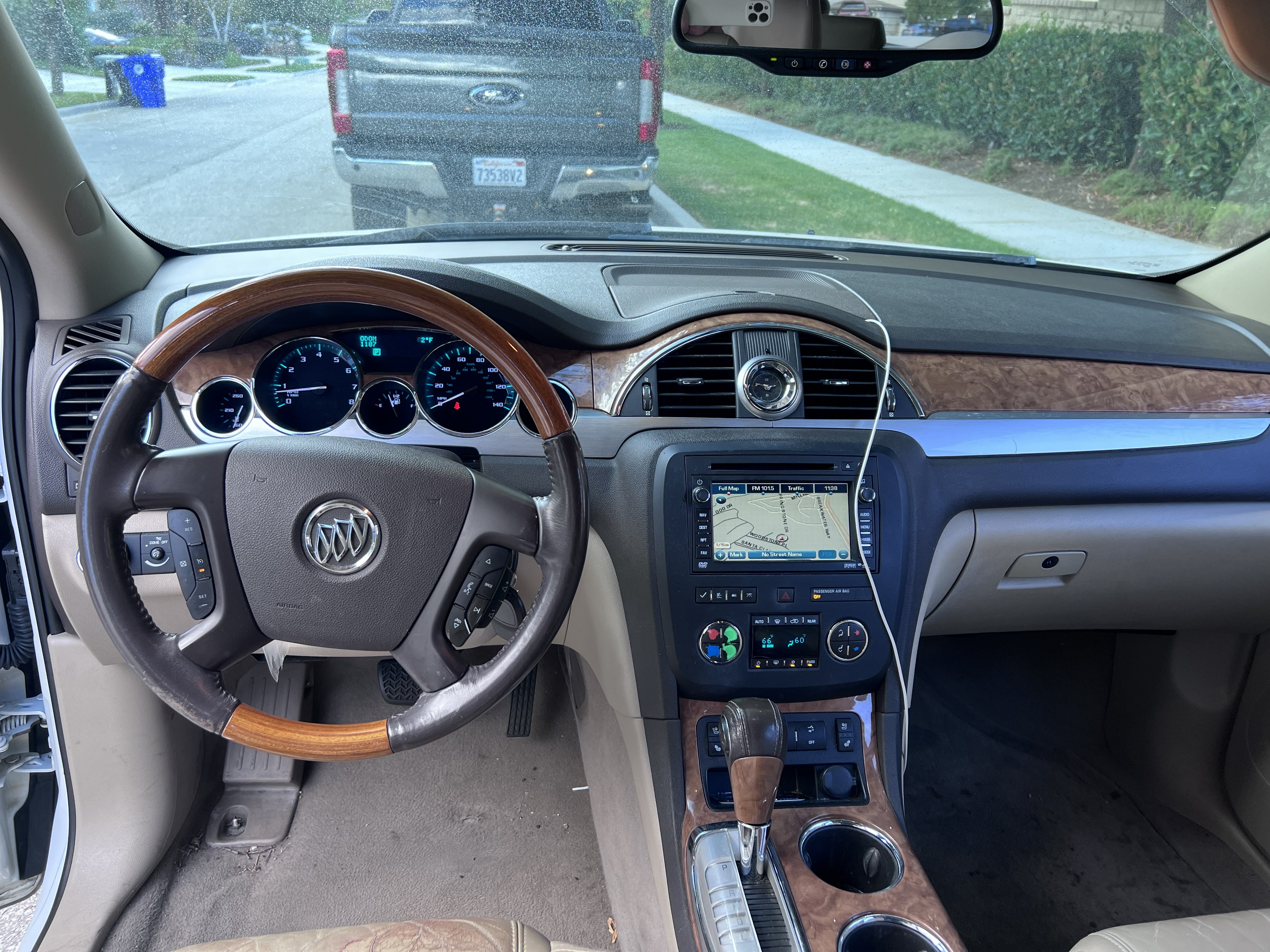 Used 2011 Buick Enclave CXL FWD image 9