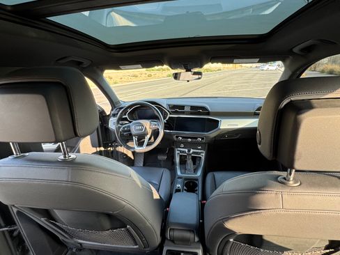 Used 2020 Audi Q3 2.0T Premium w/ Convenience Package image 14