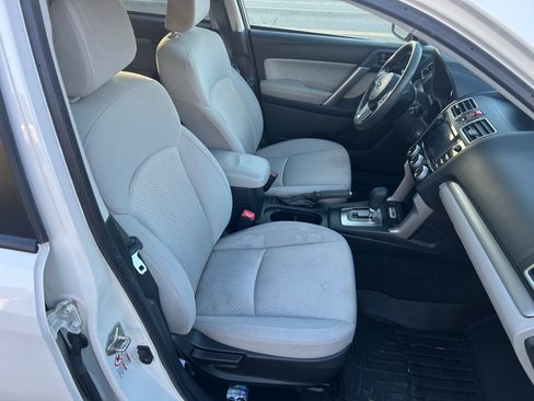 Used 2017 Subaru Outback 3.6R Limited image 15