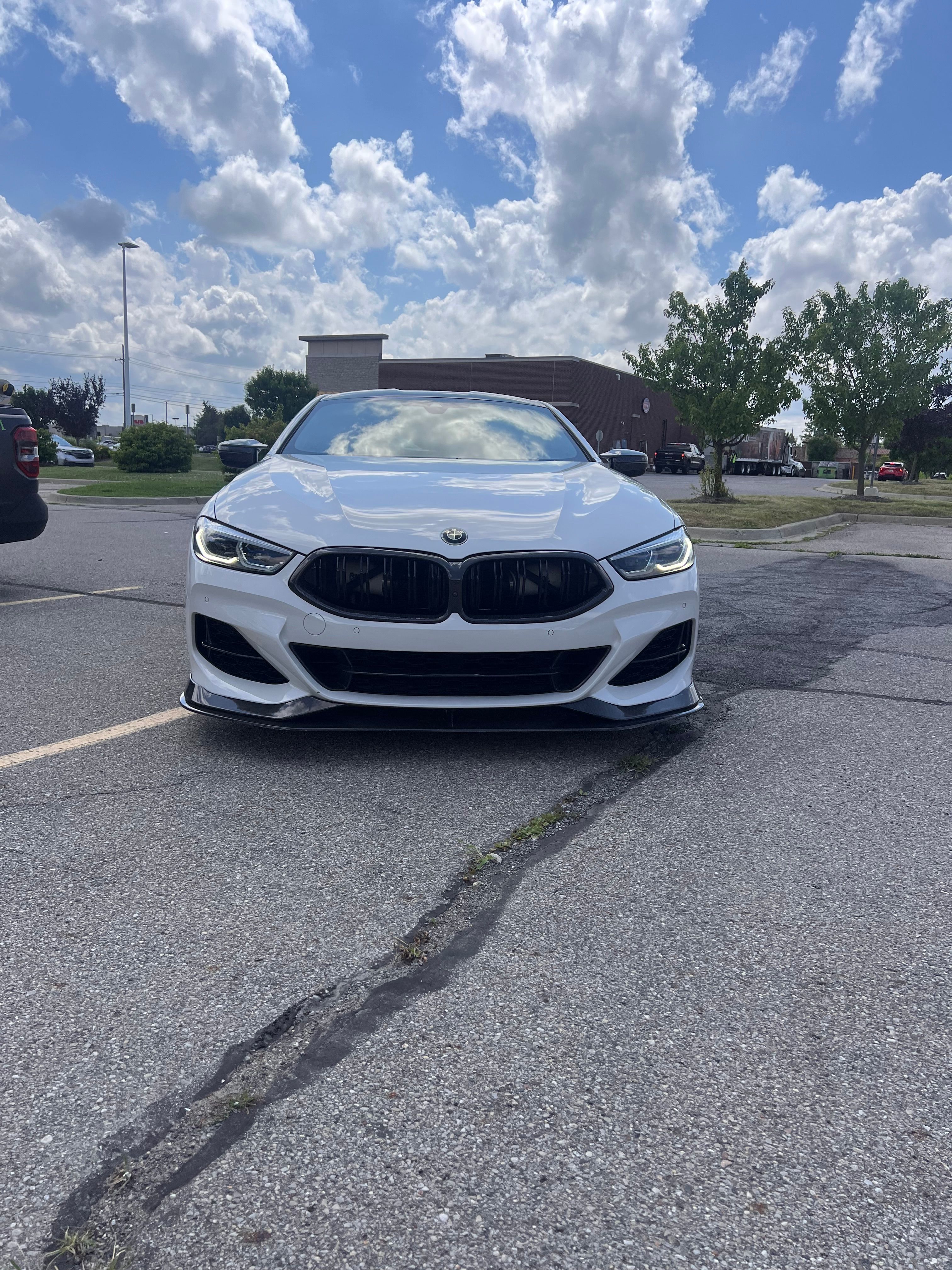 Used 2021 BMW M850i xDrive Coupe w/ M Carbon Exterior Package AWD/4WD image 4