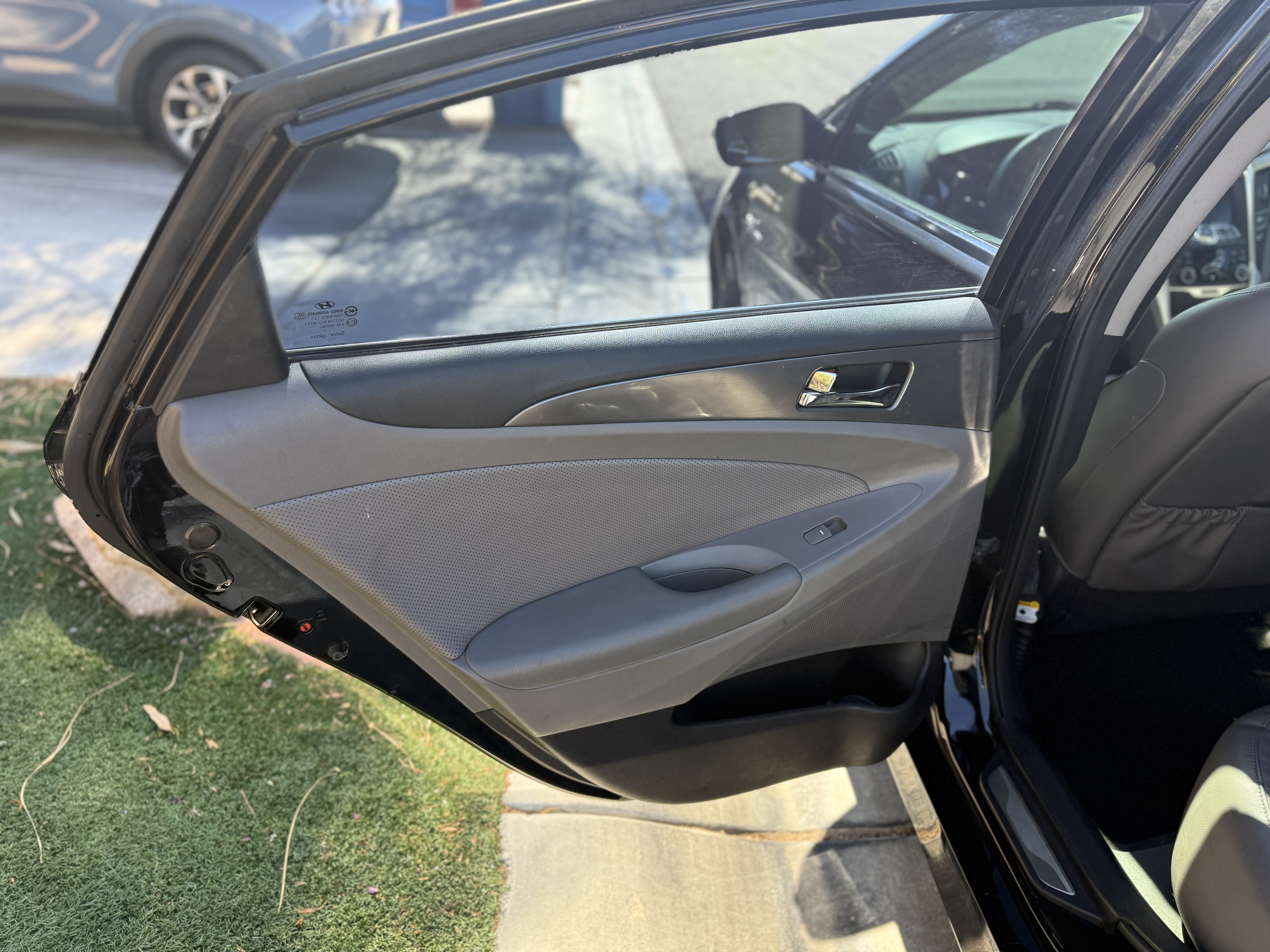 Used 2014 Hyundai Sonata Limited w/ Panoramic Sunroof Package 02 FWD image 13