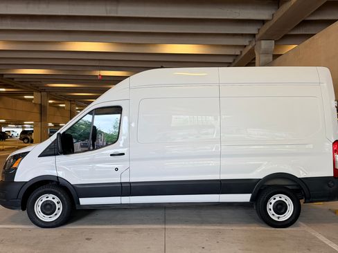 Used 2020 Ford Transit 250 148 High Roof w/ Load Area Protection Package RWD image 5