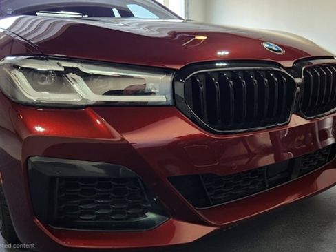 Used 2022 BMW M550i xDrive w/ Dynamic Handling Package image 13