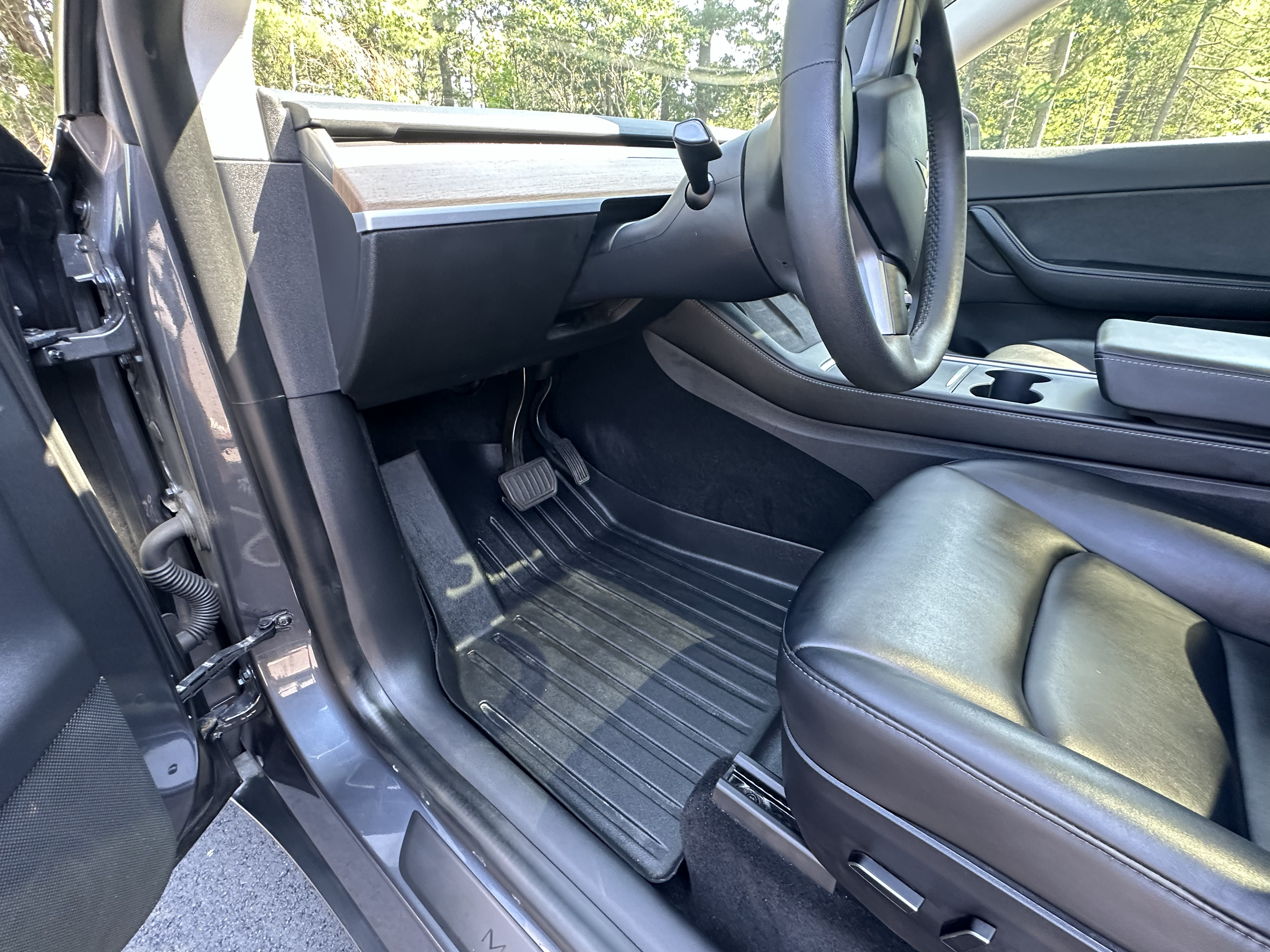 Used 2021 Tesla Model Y Long Range AWD/4WD image 12