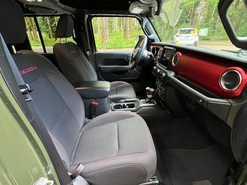 Used 2023 Jeep Gladiator Rubicon w/ LED Lighting Group image 18