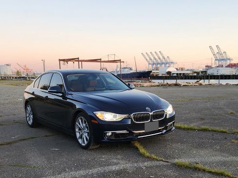 Used 2014 BMW 335i Sedan RWD image 2
