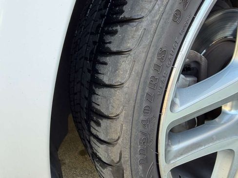 Used 2015 Mercedes-Benz SLK 250 image 10