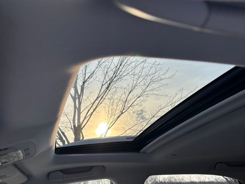 Used 2010 Lexus RX 350 AWD image 9