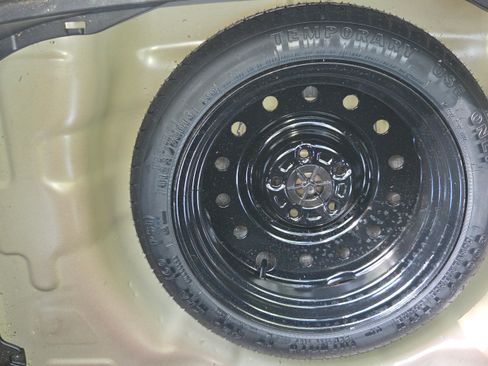 Used 2017 Kia Soul + w/ Option Group 041 image 10