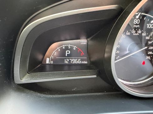 Used 2017 MAZDA MAZDA3 Touring FWD image 13
