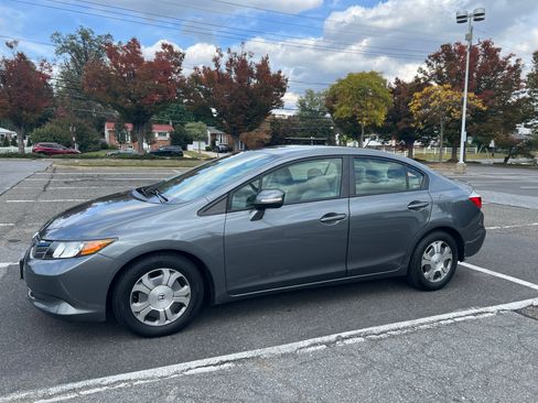 Used 2012 Honda Civic Hybrid Sedan image 9