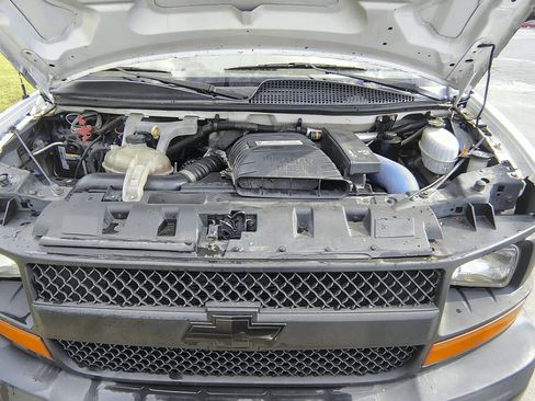 Used 2006 Chevrolet Express 3500 Extended image 8