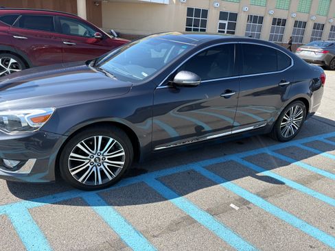 Used 2015 Kia Cadenza Premium FWD image 6