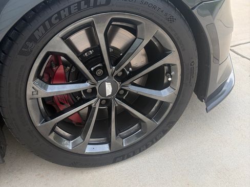 Used 2017 Cadillac ATS V w/ Luxury Package RWD image 23