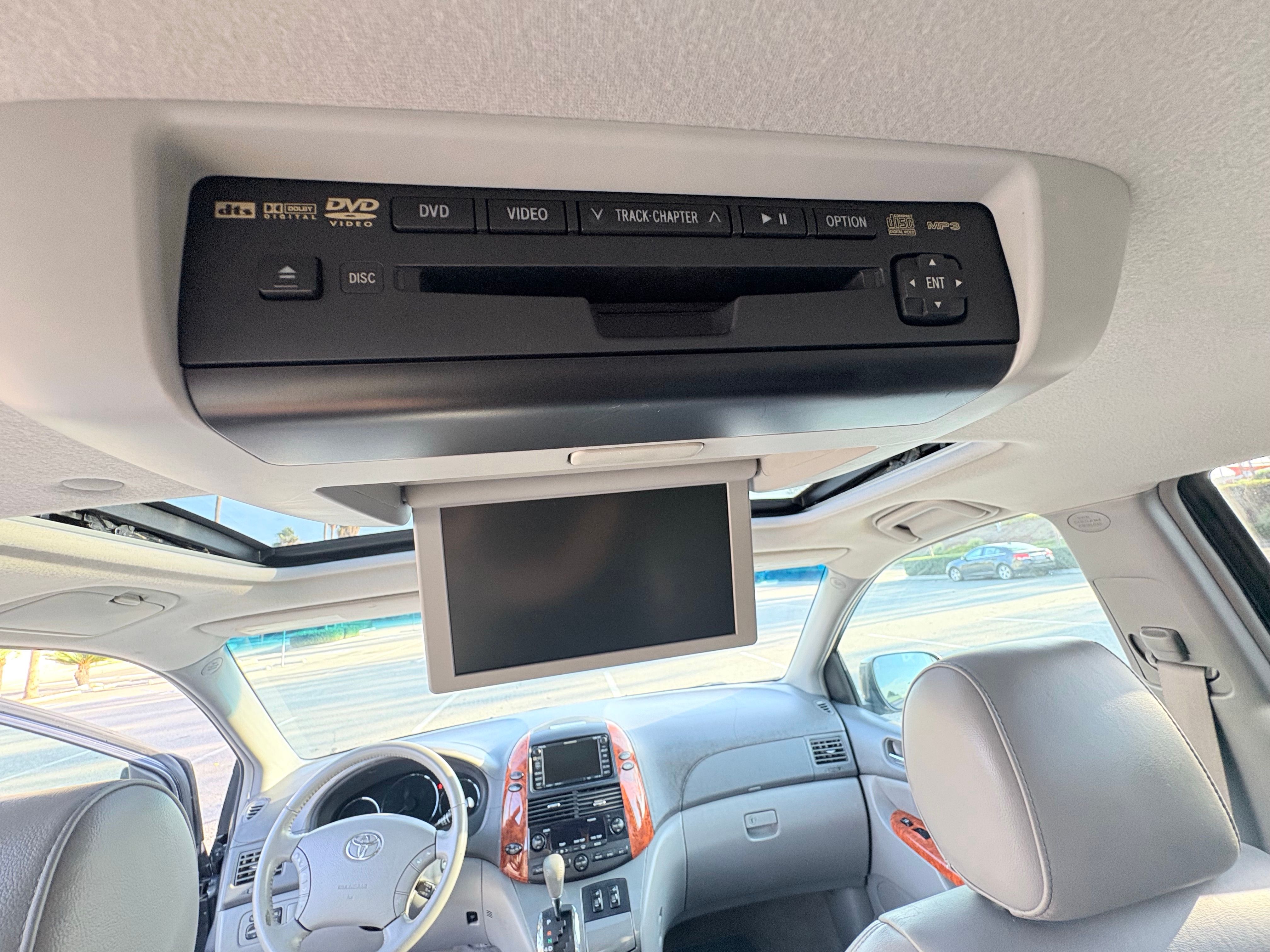 Used 2008 Toyota Sienna XLE w/ Towing Prep Pkg FWD image 18